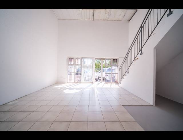 105M² OFFICE TO LET IN BALLITO DISTRICT